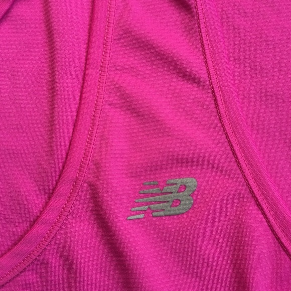 🔥New balance sport tank Sz XL hot pink - Picture 8 of 8